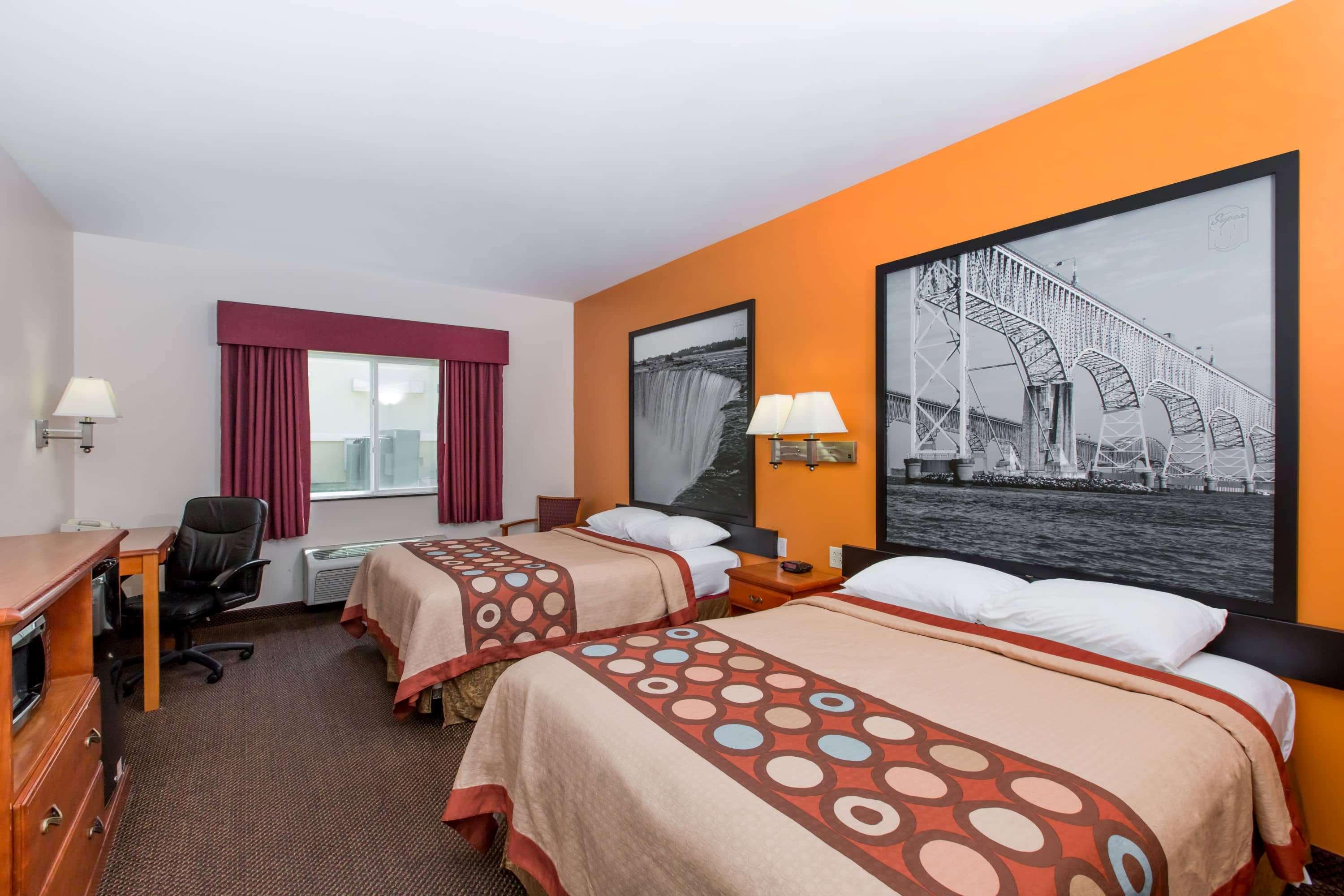 Super 8 By Wyndham Salina Ξενοδοχείο Εξωτερικό φωτογραφία