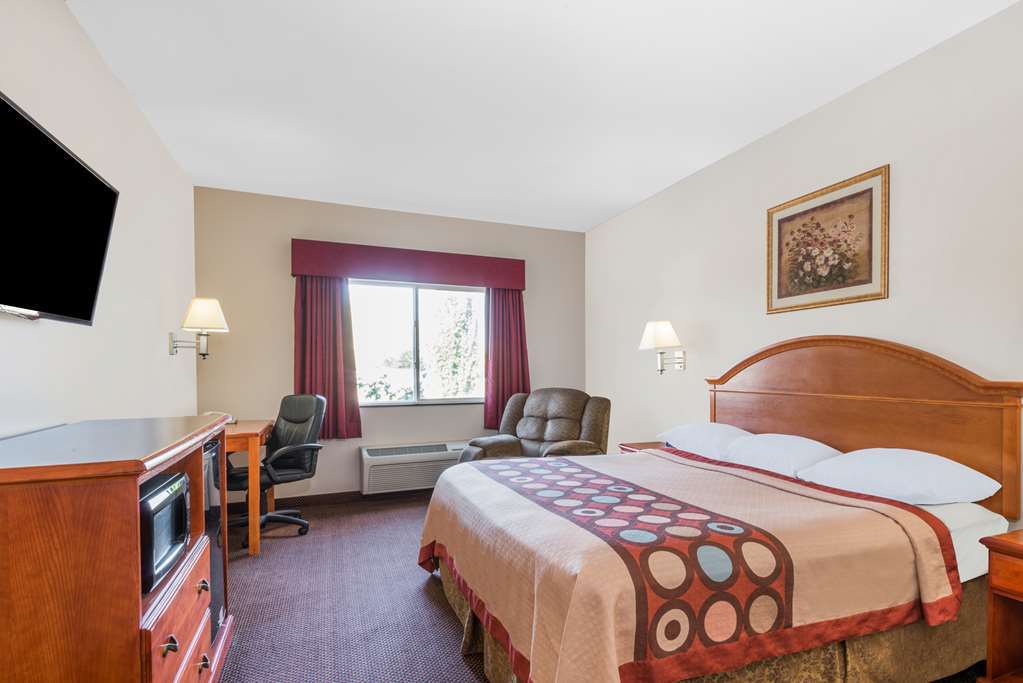 Super 8 By Wyndham Salina Ξενοδοχείο Δωμάτιο φωτογραφία