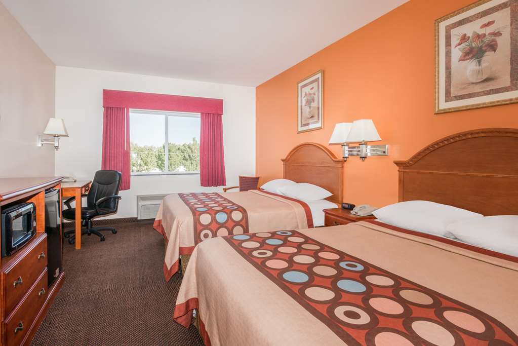 Super 8 By Wyndham Salina Ξενοδοχείο Δωμάτιο φωτογραφία